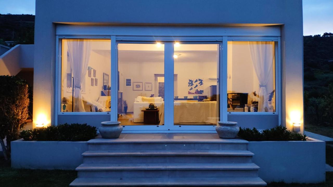 Villa With Aegean Views Akhladherí Eksteriør billede